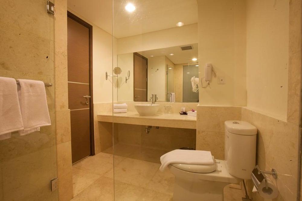 Claro Hotel Kendari Dış mekan fotoğraf