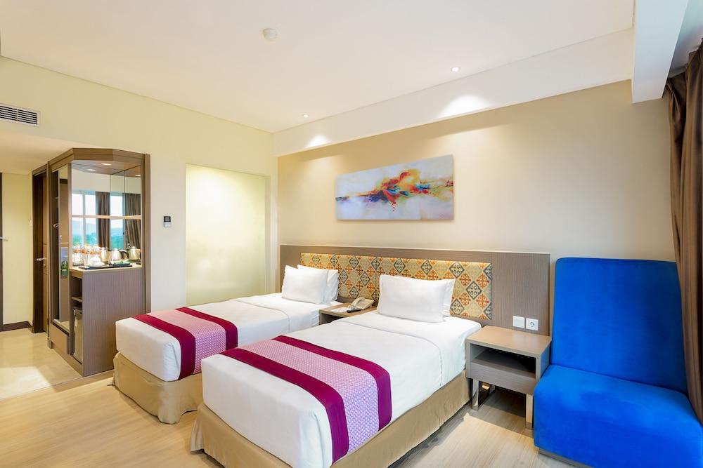 Claro Hotel Kendari Dış mekan fotoğraf
