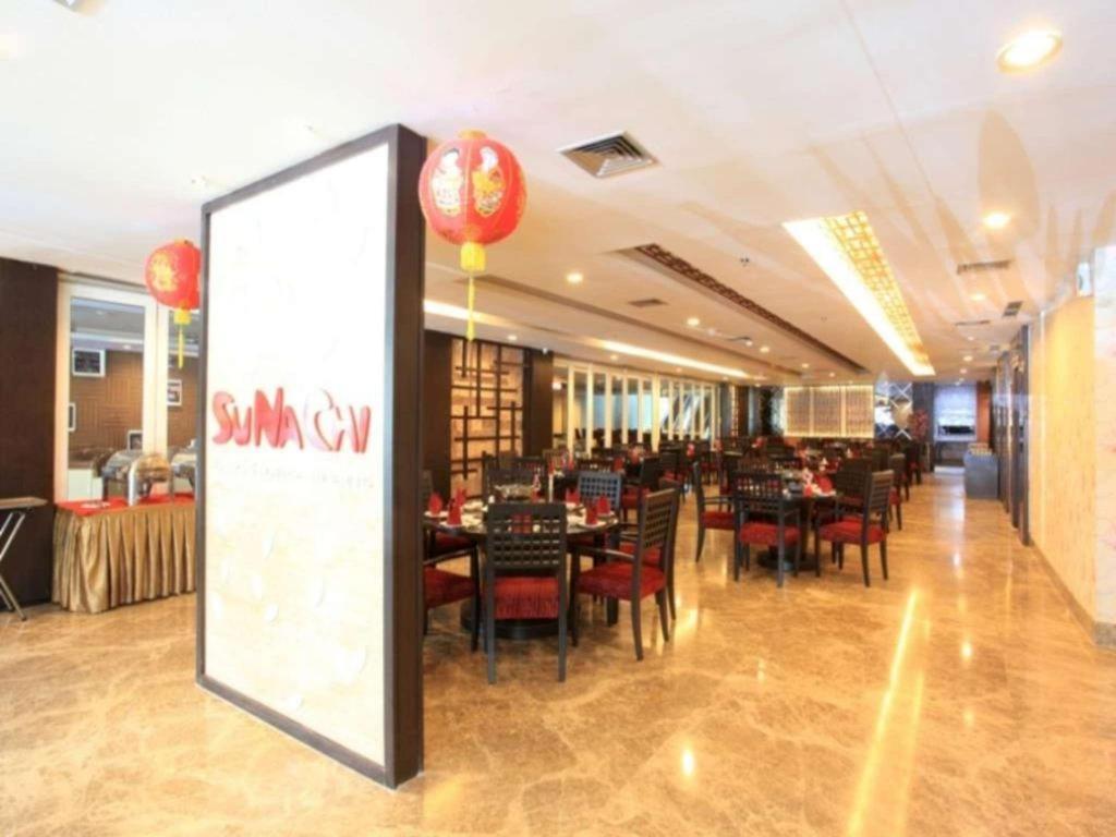 Claro Hotel Kendari Dış mekan fotoğraf