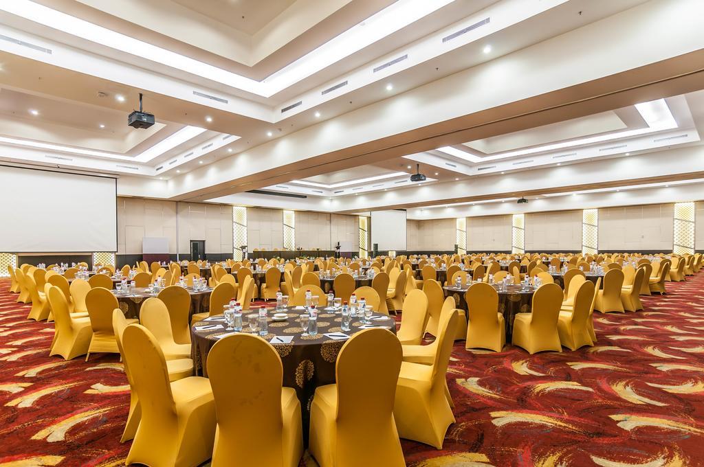 Claro Hotel Kendari Dış mekan fotoğraf