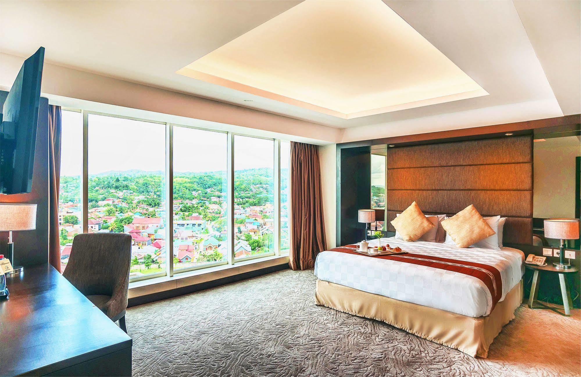 Claro Hotel Kendari Dış mekan fotoğraf