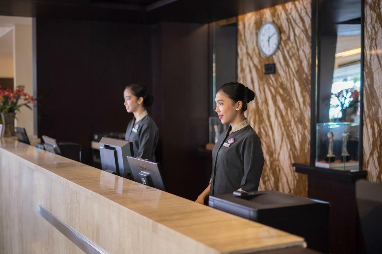 Claro Hotel Kendari Dış mekan fotoğraf
