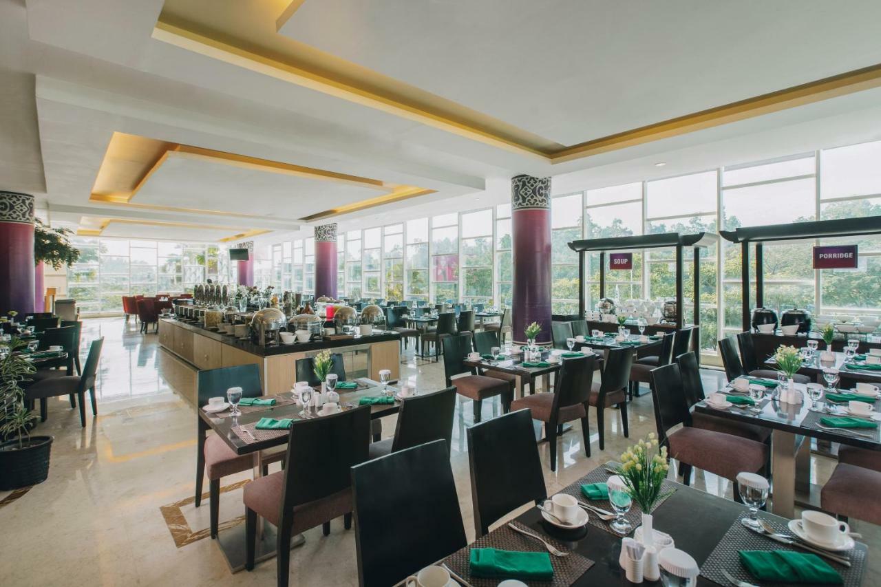 Claro Hotel Kendari Dış mekan fotoğraf
